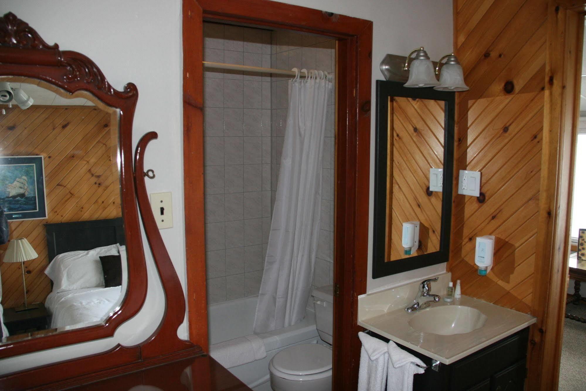 Beachwood Resort Deer Bay Dış mekan fotoğraf